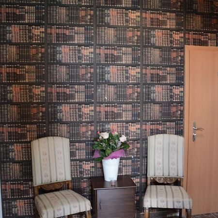 Hostel Ksiezycowy Inowrocław Εξωτερικό φωτογραφία