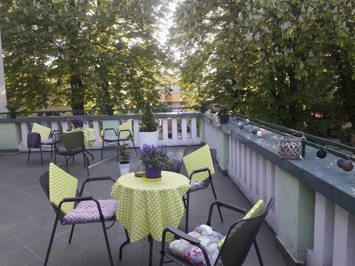 Hostel Ksiezycowy Inowrocław Εξωτερικό φωτογραφία